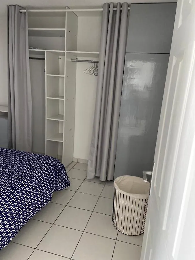 F2 Lamentin Apartment Le Lamentin